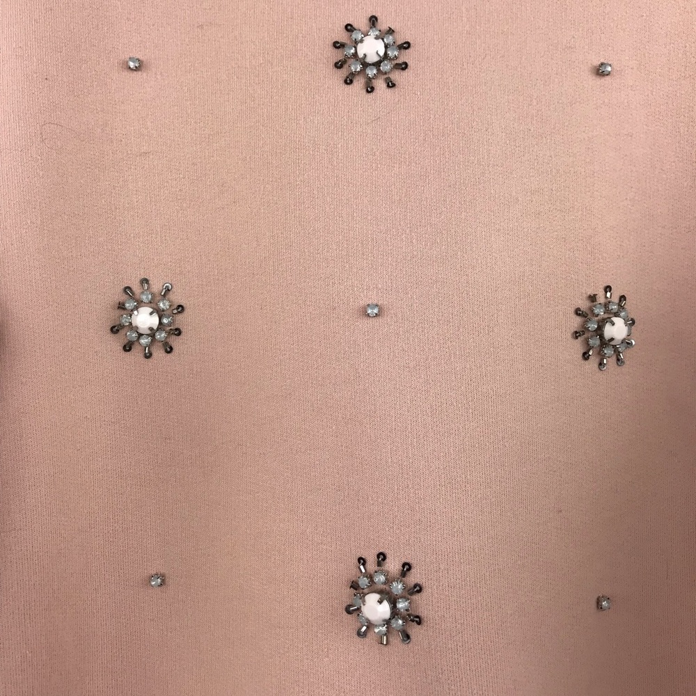 ✨Sold✨LOFT Blush Jeweled Sweatshirt XL - Picture 4 of 7